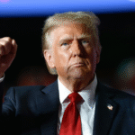 Trump llama “enemigos” a manifestantes