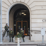 Marines refuerzan seguridad federal en LA