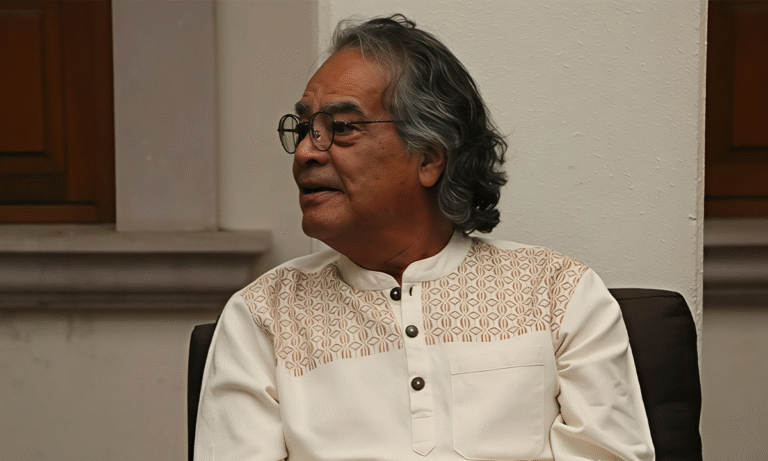 Pedro Valtierra presenta libro conmemorativo