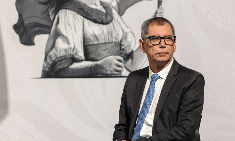 SHCP defiende estabilidad bancaria mexicana