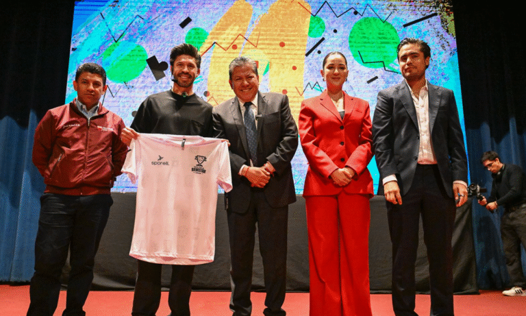 Oribe Peralta impulsa a jóvenes zacatecanos
