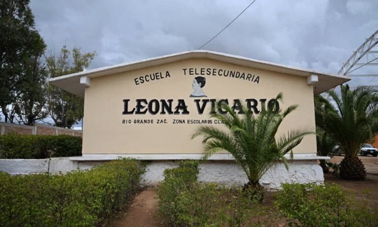 Padres avalan apoyo educativo de Monreal