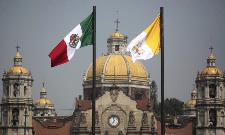 Visita diplomática del Vaticano a México