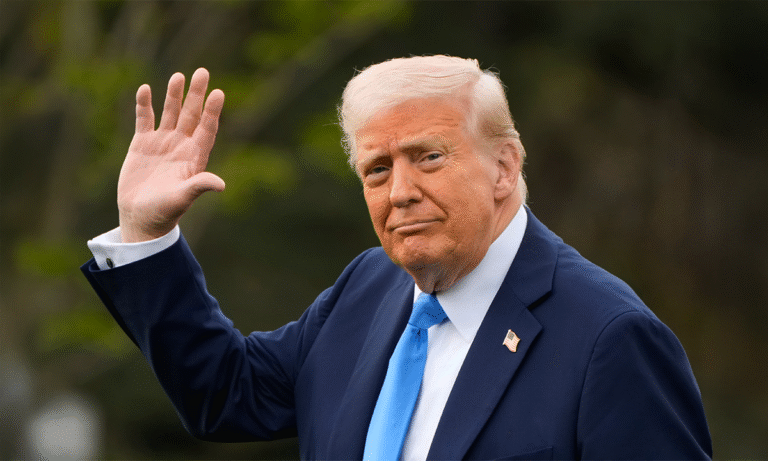 Trump cambia mando en estadísticas laborales