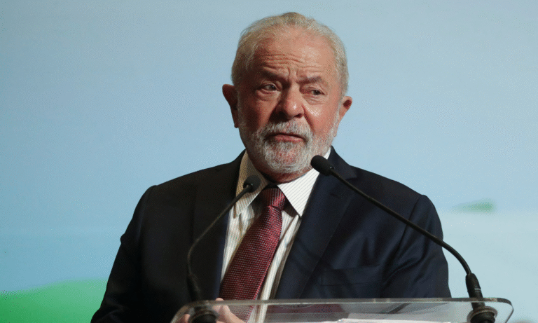 Lula critica presencia militar de Estados Unidos en Caribe