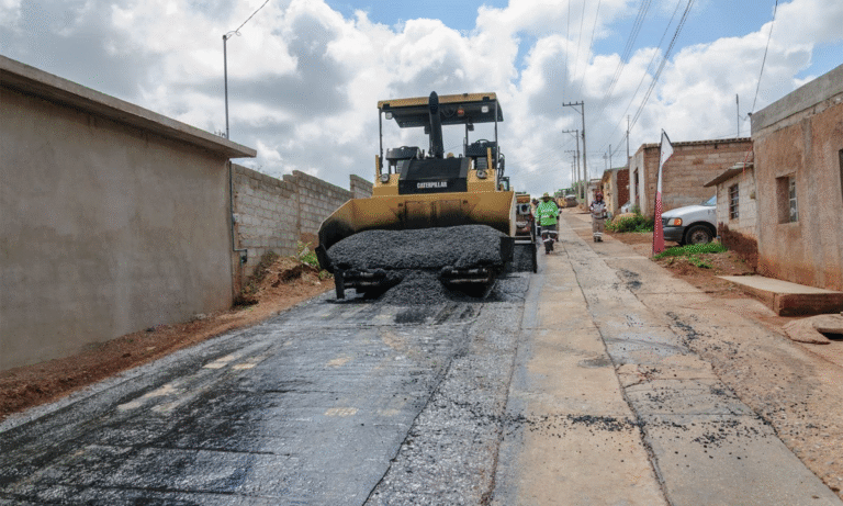 Rehabilitan carreteras en Pánuco Obras fortalecen tránsito y seguridad